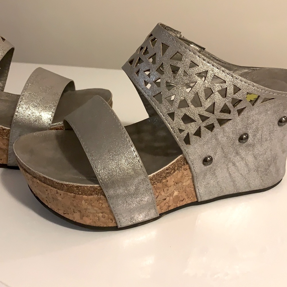 Chunky sandals wedge